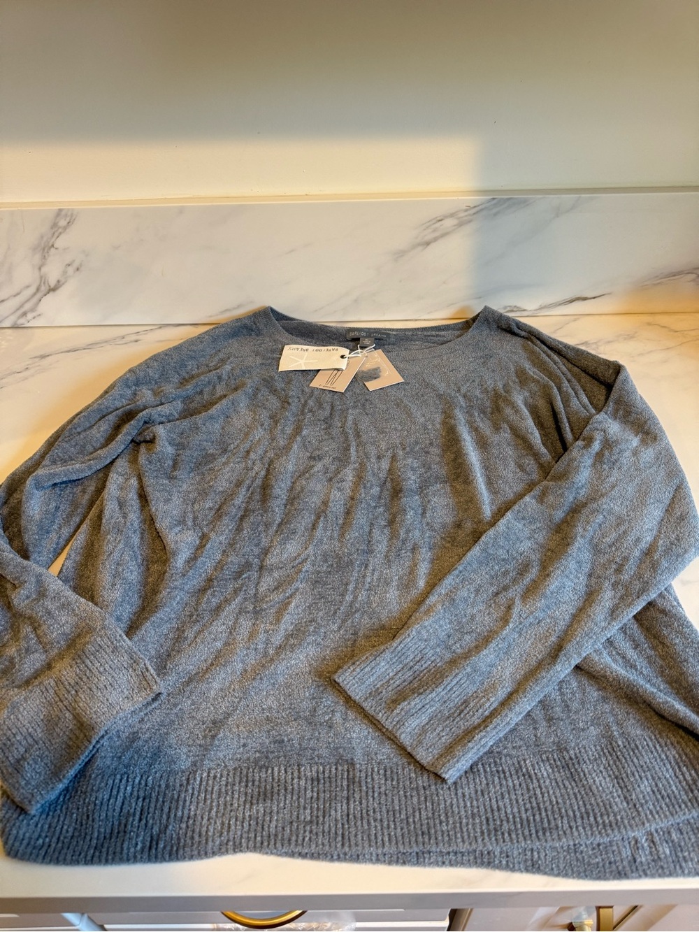 Barefoot dreams NWT lounge top